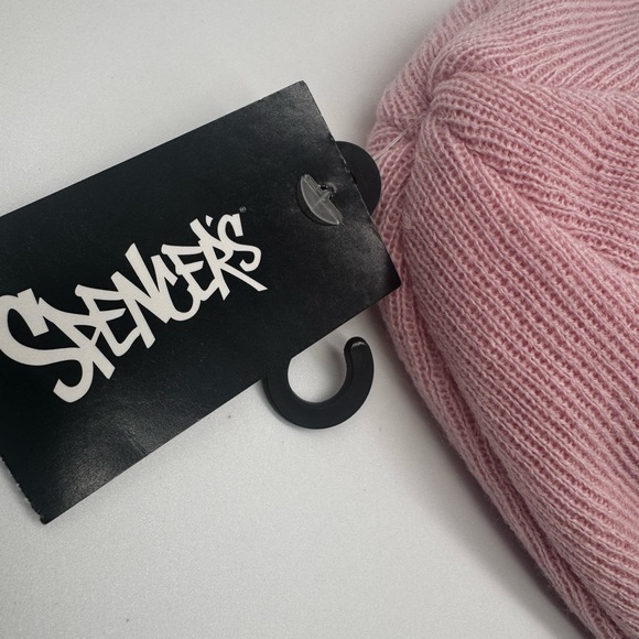 Bad B*tch Embroidered Beanie Skull NWT Knit Ski Hat Winter Cap, Pink and Black - Picture 3 of 4